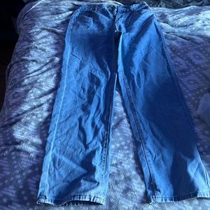 BAGGY BLUE JEANS SIZE SMALL(29)